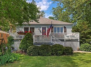 8134 Slater Ave, Racine, WI 53406