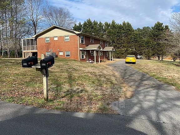 2nd image of 110 Whitecrest Cir NW