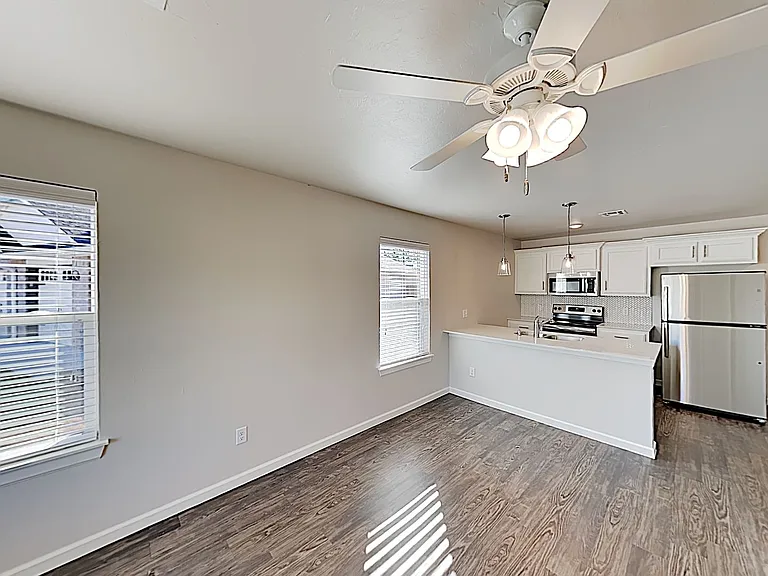 5017 Avion Ct — Photo 4