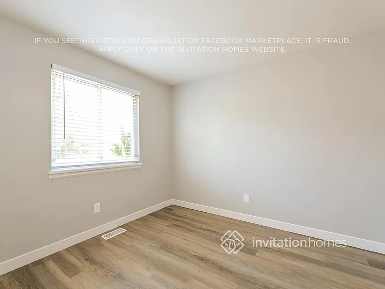 1946 Ensenada St — Photo 8