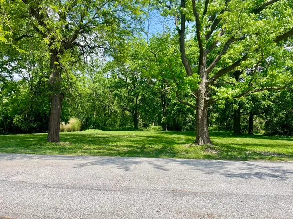 229 N Ohio St, Hobart, IN 46342