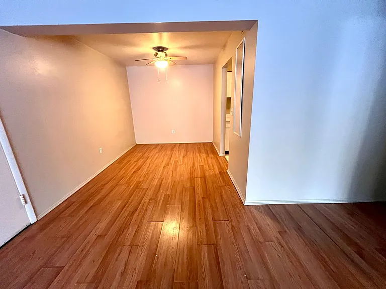 4062 Sanlin Dr — Photo 3