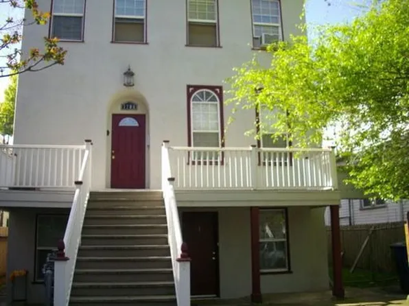 1706 H St, Sacramento, CA 95811