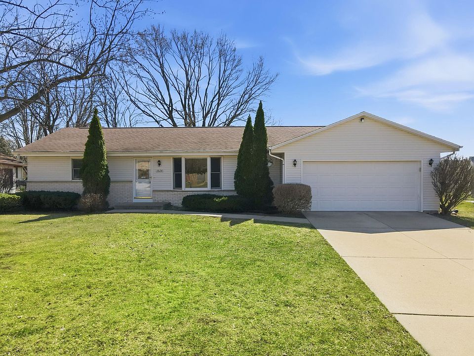 1st image of 3828 Beacon Hill Dr