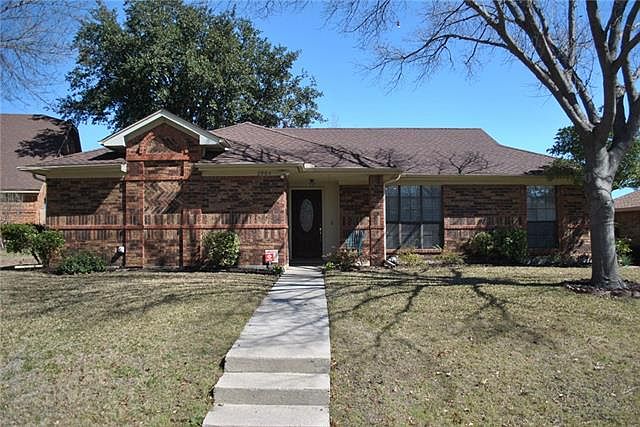 1st image of 2904 Palisades Dr