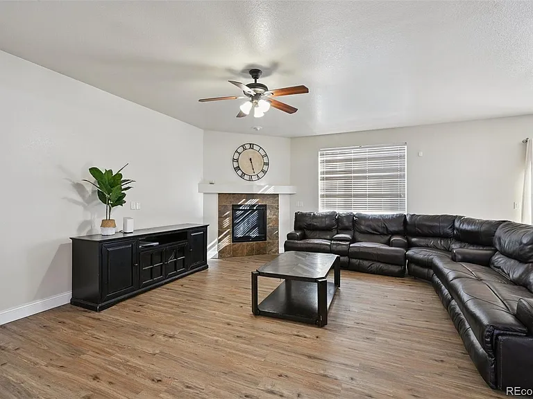 24368 E Brandt Ave — Photo 3