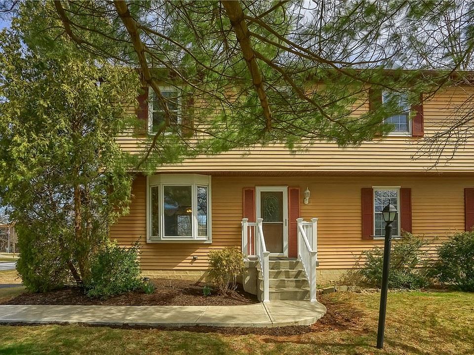 1st image of 200 Opal Dr