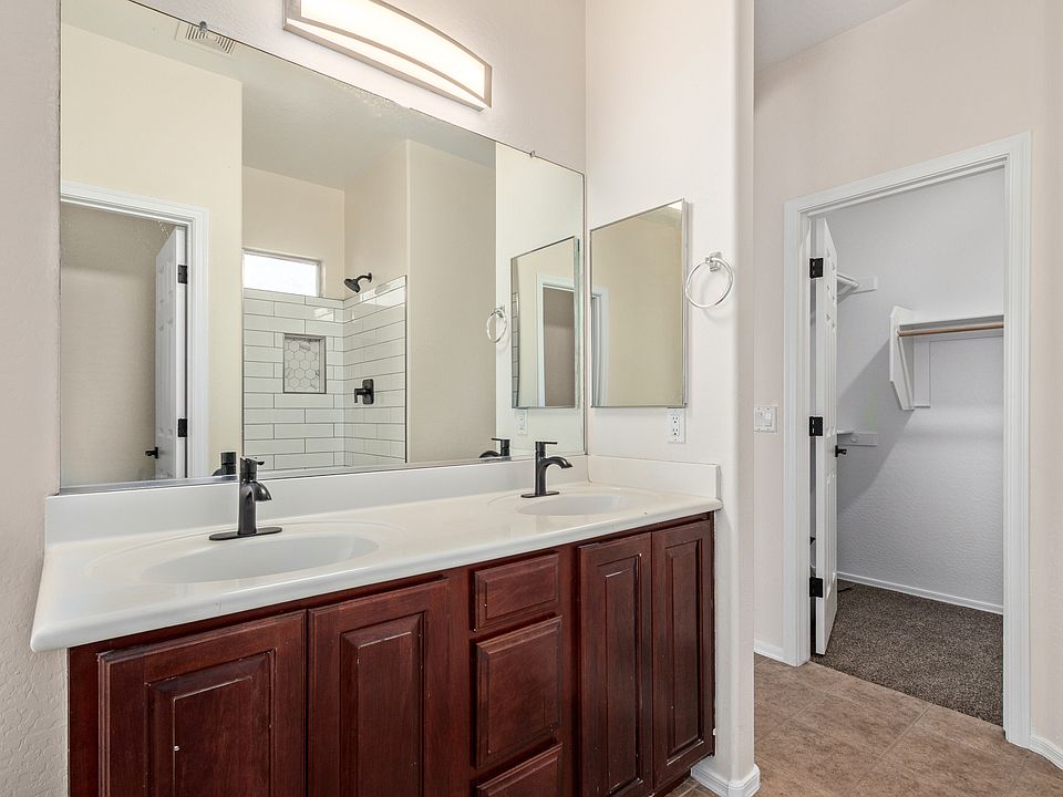 1st image of 7612 S 70th Ln