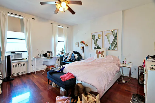 Rented by Compass | media 37