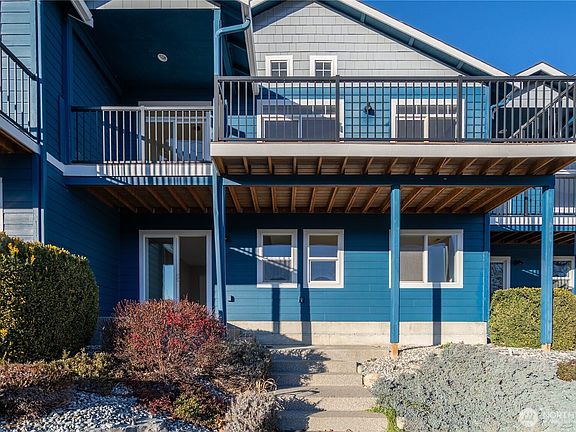 2nd image of 744 Wapato Way #B
