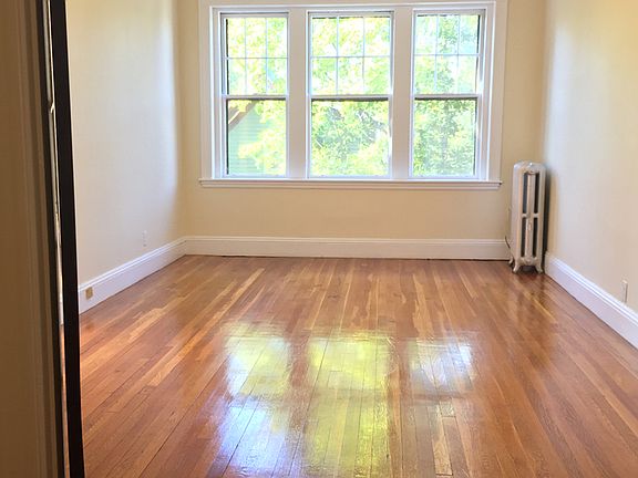 2nd image of 16 Forest St
