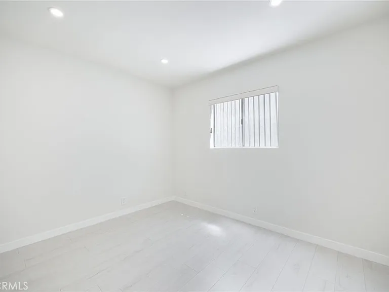 333 Riverdale Dr #14 — Photo 11