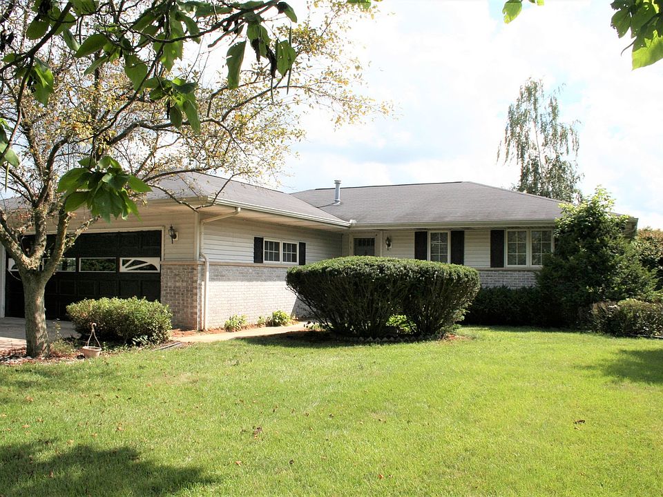 1st image of 301 N Lakeshore Dr