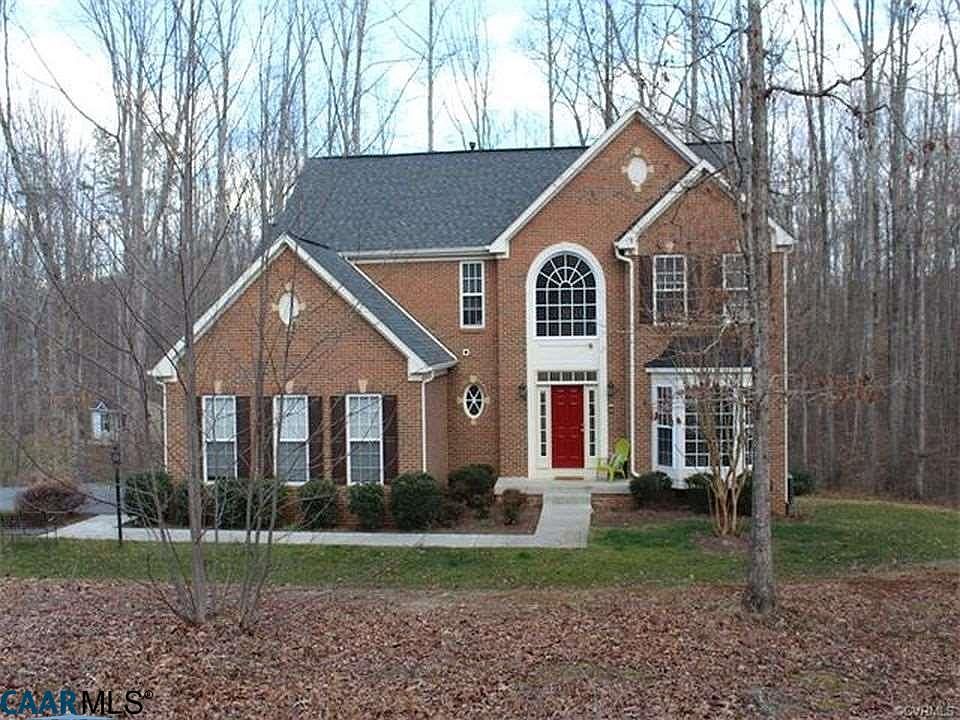 1st image of 640 Carter Ln