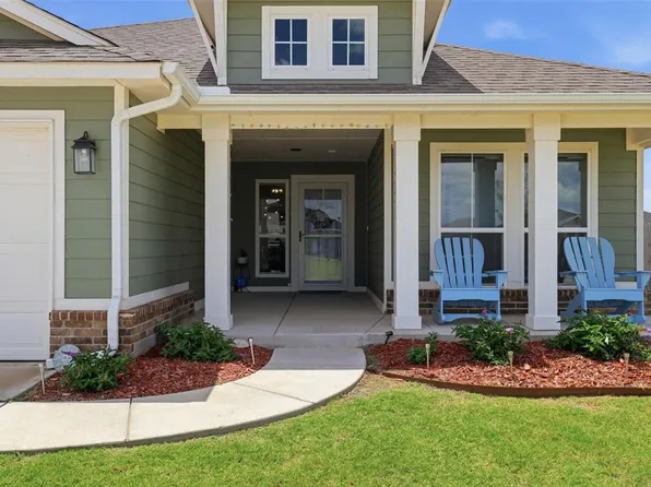 300 Isabella Dr, Blanchard, OK 73010