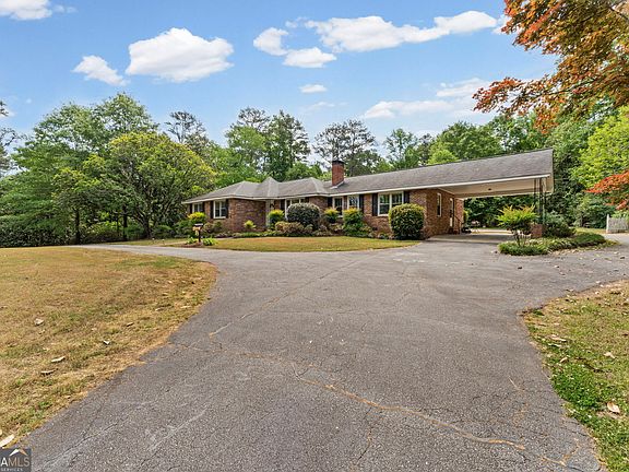3rd image of 110 Handy Rd