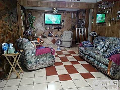 3rd image of 3924 Mobile Ave