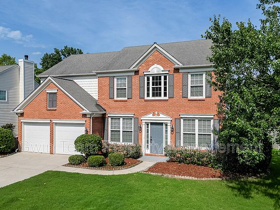 3rd image of 305 Leatherman Ct