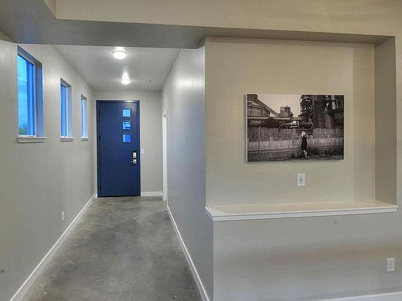 Entry & charging station