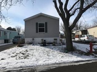 2324 Hawthorne Ln, Sycamore, IL 60178