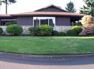 3331 SE Schiller St, Portland, OR 97202