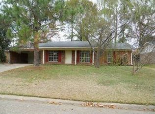 407 Crestview Dr, Clinton, MS 39056