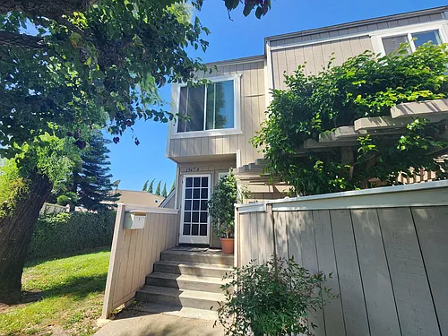2945 S Fairview St #A Photo 1