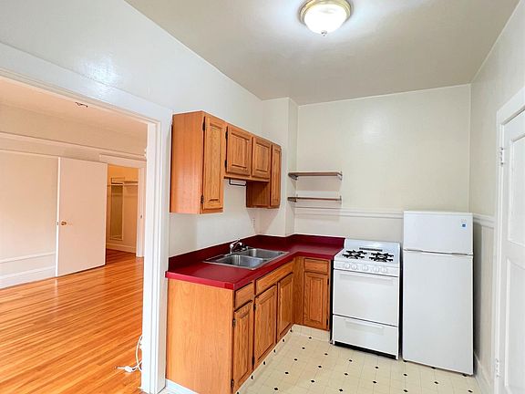 3rd image of 2470 Washington St #203