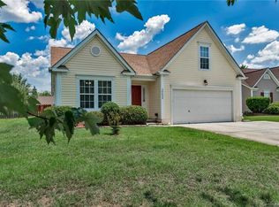 10422 Planters View Dr, Charlotte, NC 28278