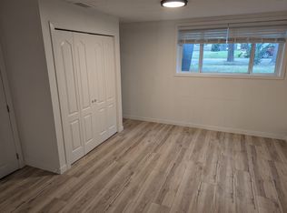 12927 71st St NW, Edmonton, AB T5C0M4