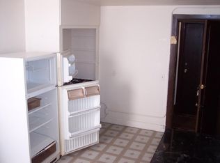3431 W Kilbourn Ave FL 2ND, Milwaukee, WI 53208