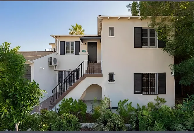 3270 Descanso Dr — Photo 13