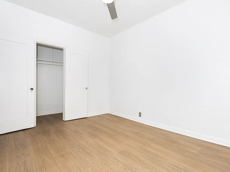 Gramercy Lofts — Photo 23