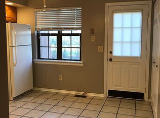 2833 Grove Ct, Decatur, IL 62521