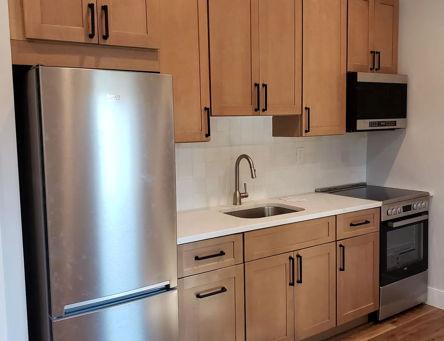 1 bed, $2,300 — Photo 4