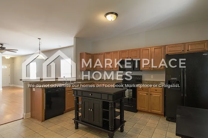35 Greenbrook Ct — Photo 8