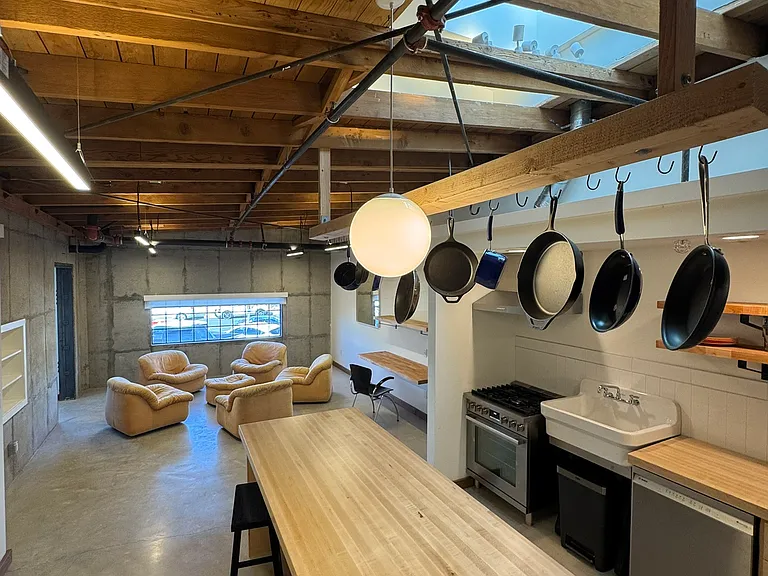 330 W Bonita Ave #4 — Photo 6