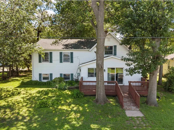 404 1st Ave, Hampton, IL 61256