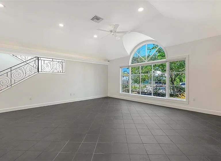 1770 S Oval Dr — Photo 24