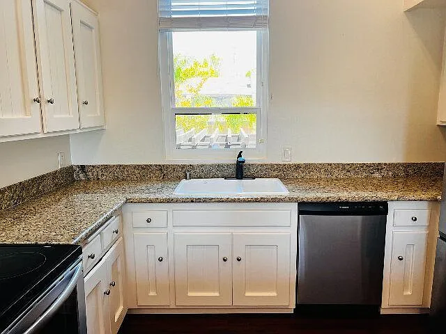 2204 Plaza De Las Flores — Photo 24