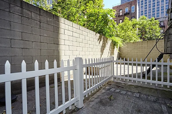 Rented by Bold New York | media 1