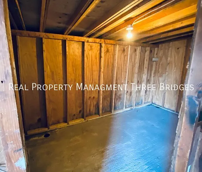7061 Pernod Ave — Photo 14