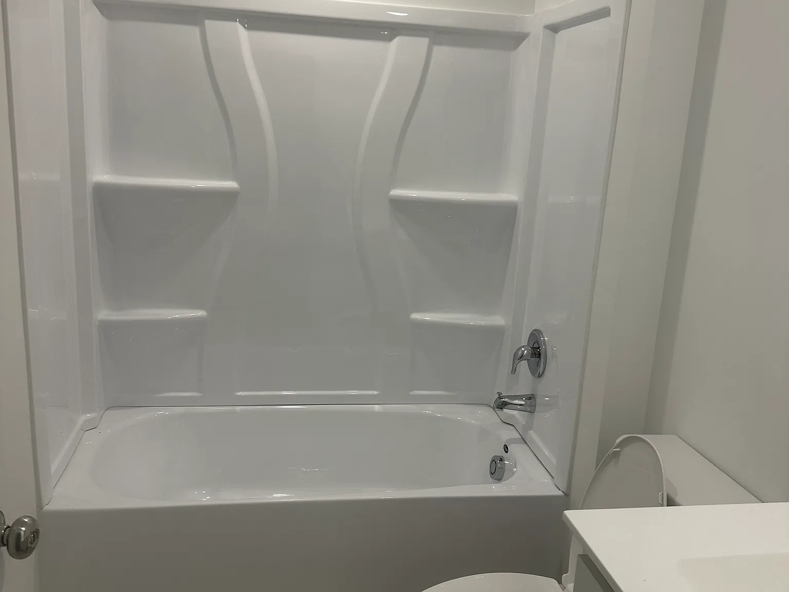 3 bed, 1468 sqft, $1,000 — Photo 1