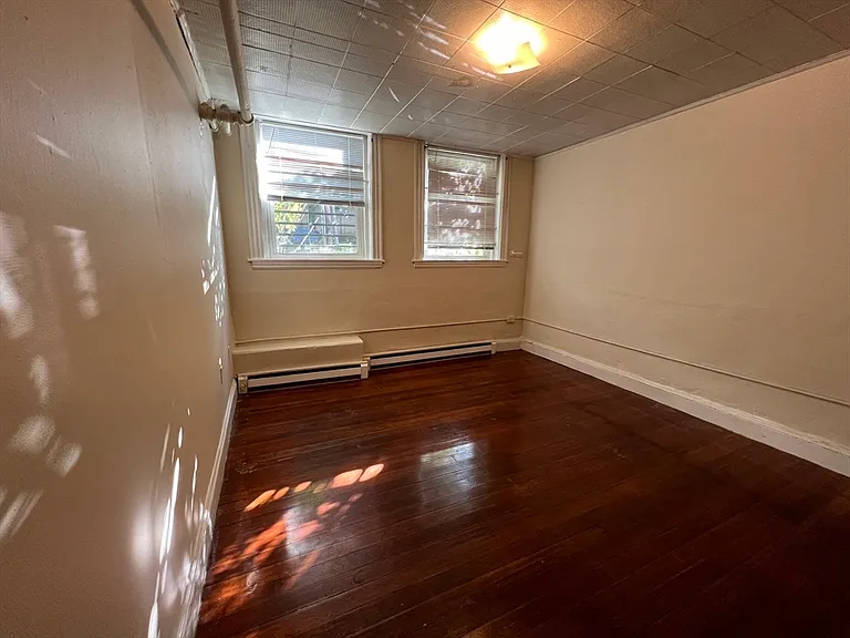 187 Winthrop Rd #1A — Photo 6