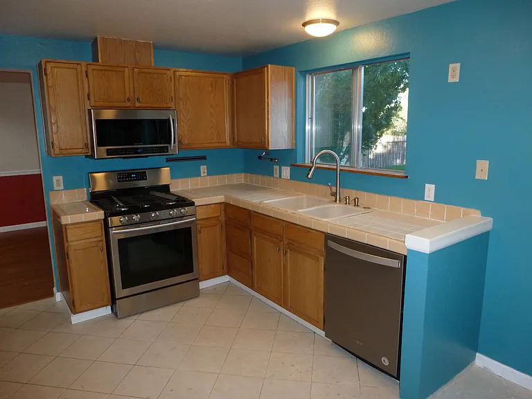 6770 Sandia Dr — Photo 7
