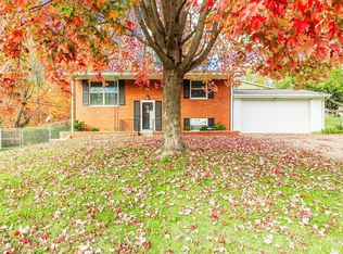 5189 Ville Camelia Ln, Hazelwood, MO
