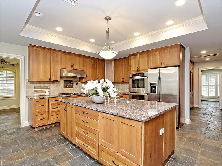 6605 Mesa Dr — Photo 11