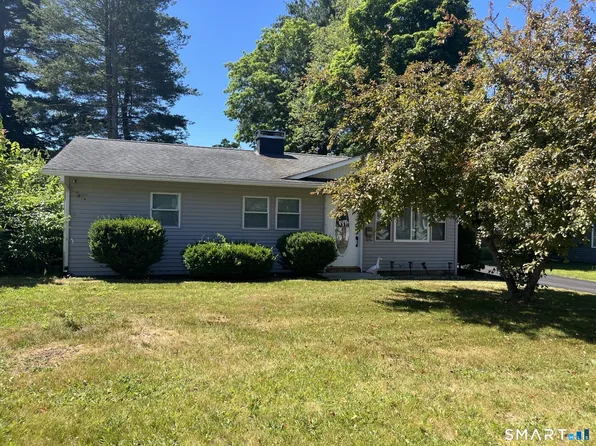31 Hardwood Rd, Plainville, CT 06062