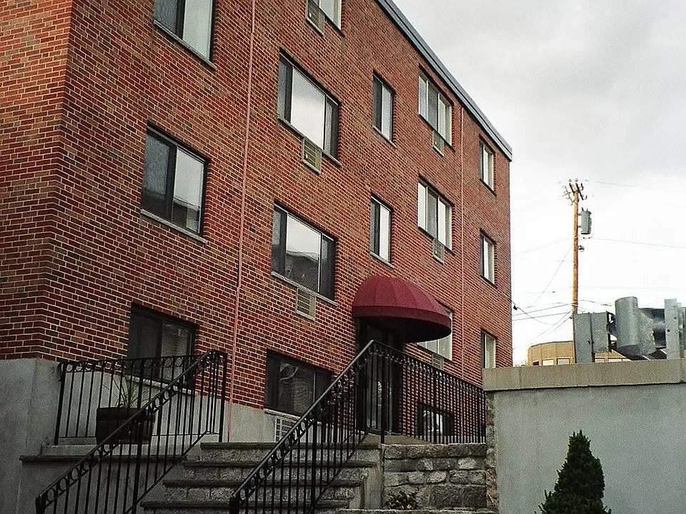 345 Lincoln Street