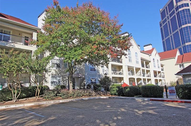 1st image of 3655 Habersham Rd NE APT 323